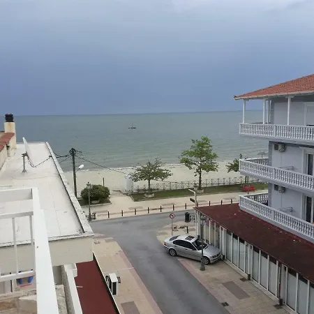 Christos & Maria Seaside Apartment Paralia Katerinis
