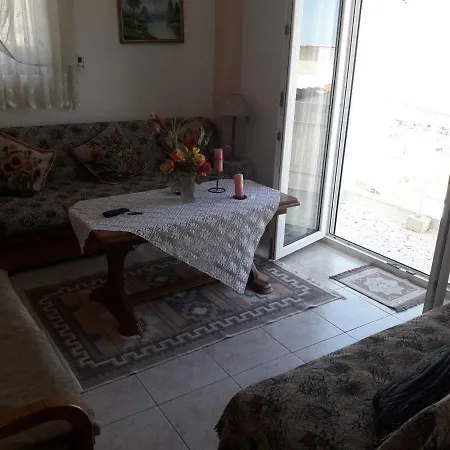 Christos & Maria Seaside Apartment Paralia Katerinis